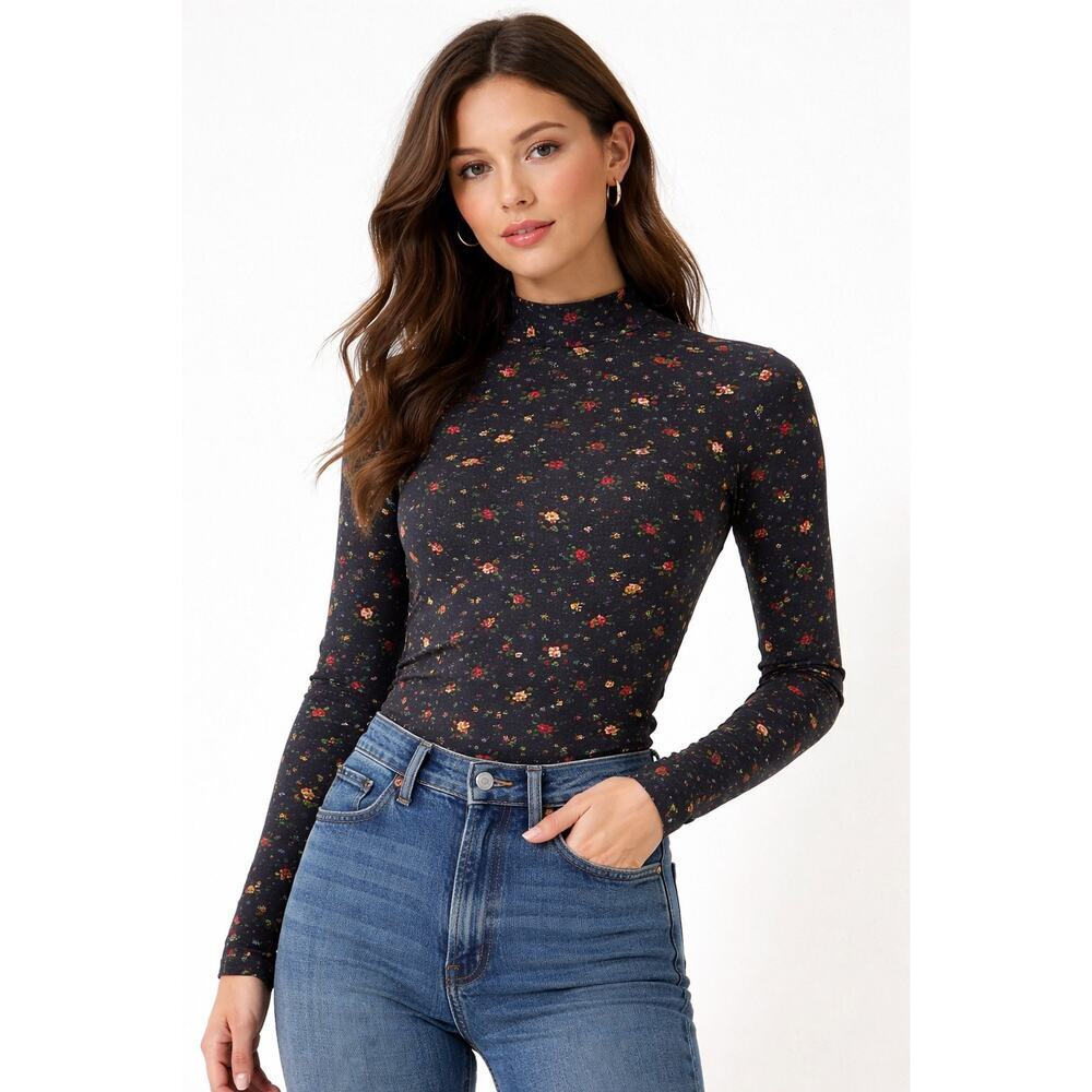 Reformation Jeans floral mock neck long sleeve top in size Small